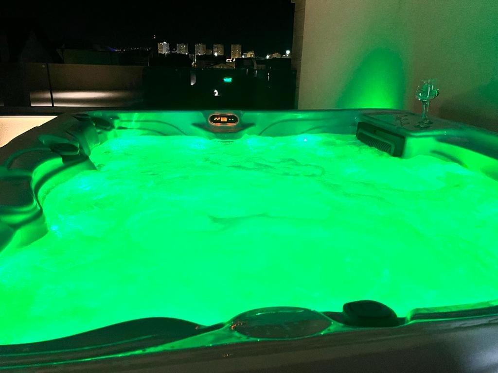 Olive Oasis Penthouse With Jacuzzi Daire Zadar Dış mekan fotoğraf